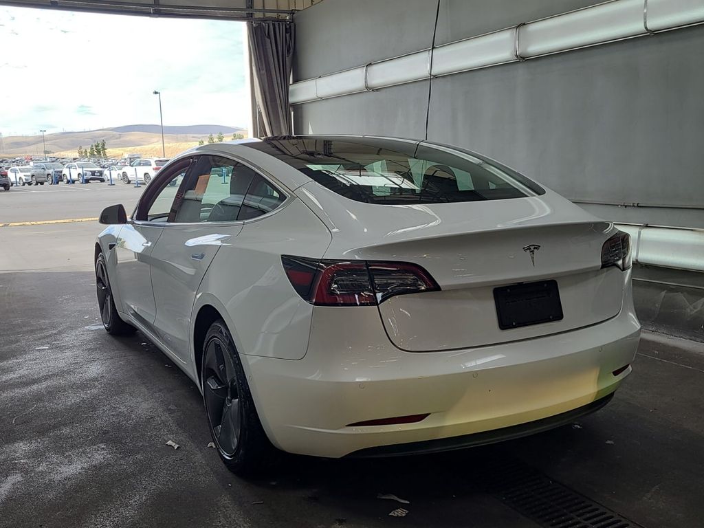 tesla model 3 2020 5YJ3E1EA8LF660251 image tesla model 3 2020 5YJ3E1EA8LF660251 image